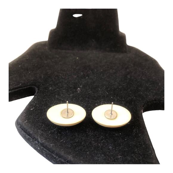 Retro Light Brown Taupe Oval Shaped Lightweight Post Earrings - Picture 4 of 5